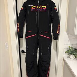 FXR Maverick insulated monosuit size 6